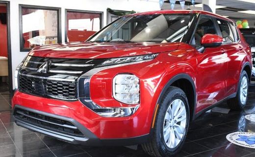 2026 Mitsubishi Outlander ES
