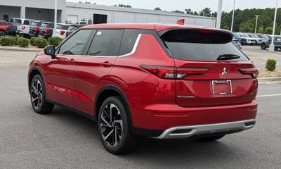 2023 Mitsubishi Outlander