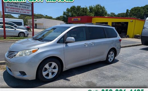 2015 Toyota Sienna LE