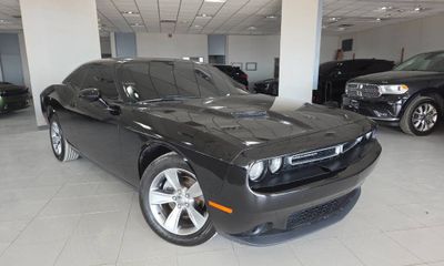 2015 Dodge Challenger SXT