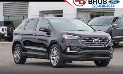 2023 Ford Edge Titanium