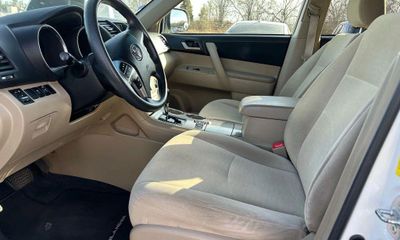 2011 Toyota Highlander Base Hybrid SE