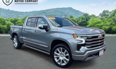 2023 Chevrolet Silverado High Country