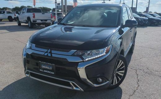 2020 Mitsubishi Outlander SE