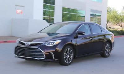 2016 Toyota Avalon XLE