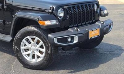 2023 Jeep Gladiator Sport