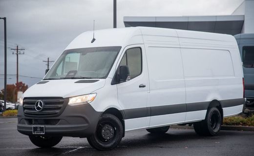 2025 Mercedes-Benz Sprinter 907
