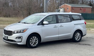 2019 Kia Sedona L