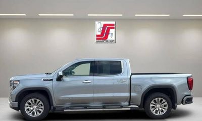 2023 GMC Sierra Denali