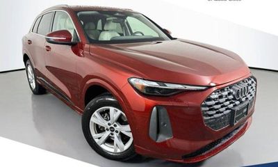 2025 Audi Q5 Quattro Premium