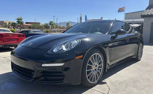 2016 Porsche Panamera