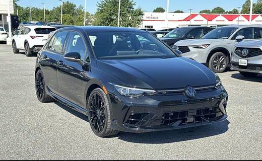 2025 Volkswagen Golf R Black Edition