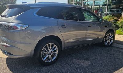 2023 Buick Enclave Avenir