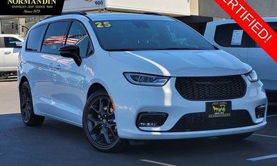 2025 Chrysler Pacifica Limited
