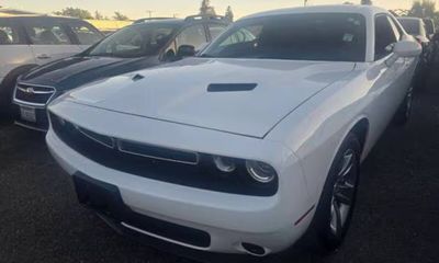 2015 Dodge Challenger SXT