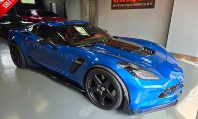 2015 Chevrolet Corvette Stingray 2LZ W