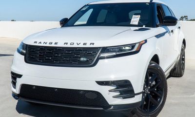 2026 Land Rover Range Velar P400 Dynamic SE