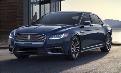 2017 Lincoln Continental Select
