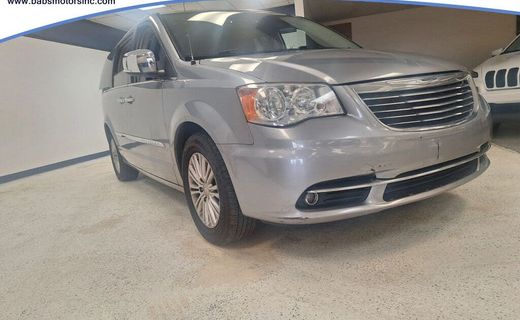 2015 Chrysler Town AND Country Touring L