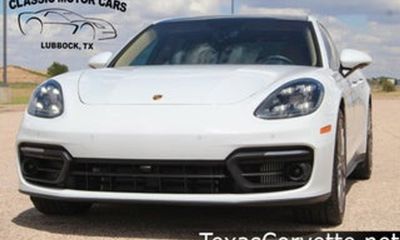 2023 Porsche Panamera 4 Platinum