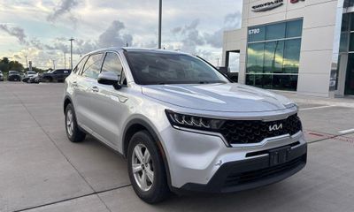 2022 Kia Sorento LX