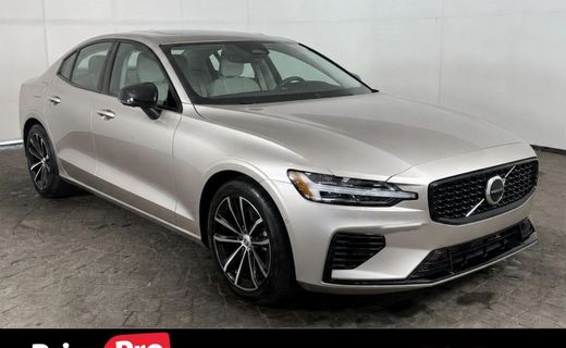2023 Volvo S60 Plus Dark
