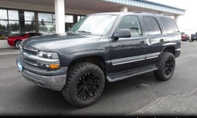 2004 Chevrolet Tahoe LS