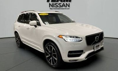2020 Volvo XC90 Momentum