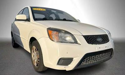 2010 Kia RIO GLS