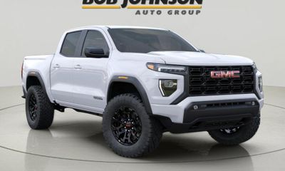 2026 GMC Canyon Elevation