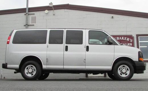 2017 Chevrolet Express LS