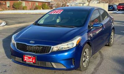 2017 Kia Forte LX Base