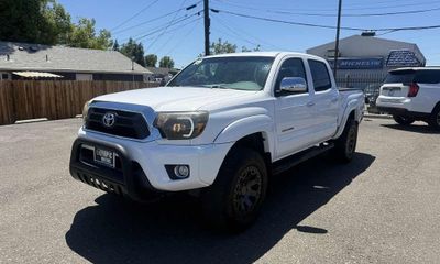 2013 Toyota Tacoma Delux