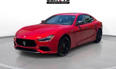 2022 Maserati Ghibli Trofeo