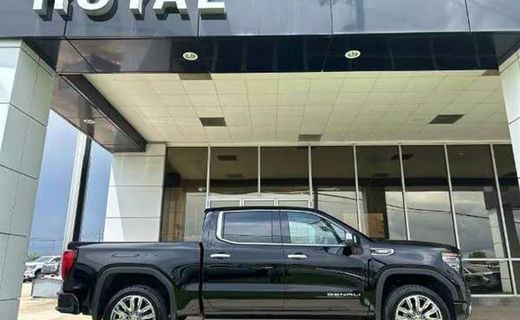2024 GMC Sierra Denali