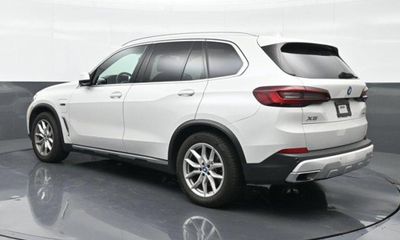 2023 BMW X5 XDRIVE45E