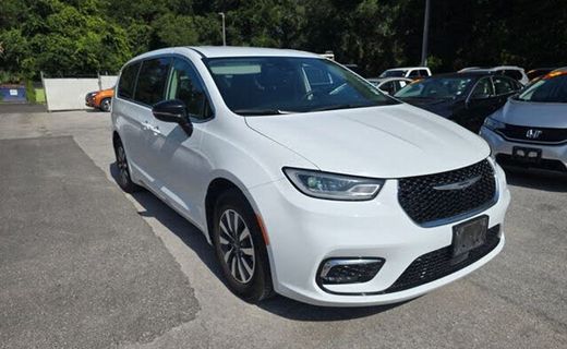 2024 Chrysler Pacifica Select