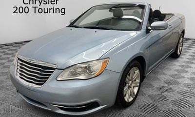2012 Chrysler 200 Touring