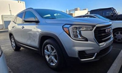 2023 GMC Terrain SLE