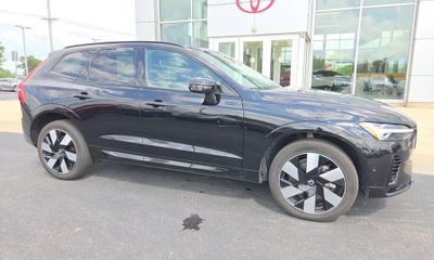 2024 Volvo XC60 Plus Dark