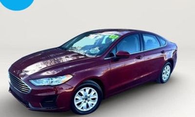 2020 Ford Fusion SE