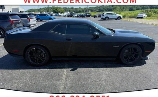 2022 Dodge Challenger
