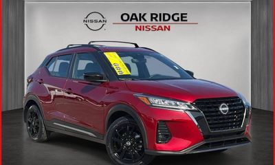 2023 Nissan Kicks SR