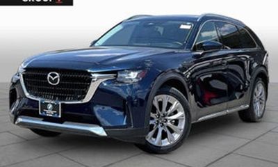2024 Mazda CX-90 Premium Package