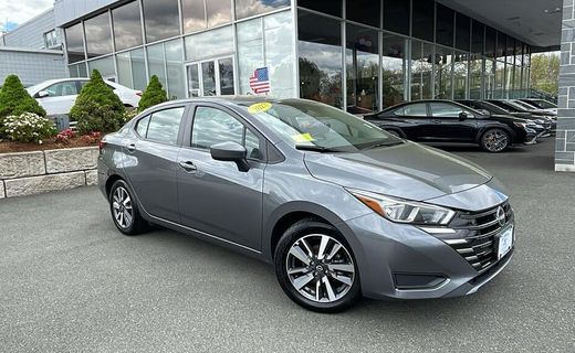 2023 Nissan Versa SV