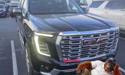 2025 GMC Yukon XL Denali