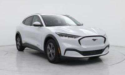 2022 Ford Mustang Mach-E Select