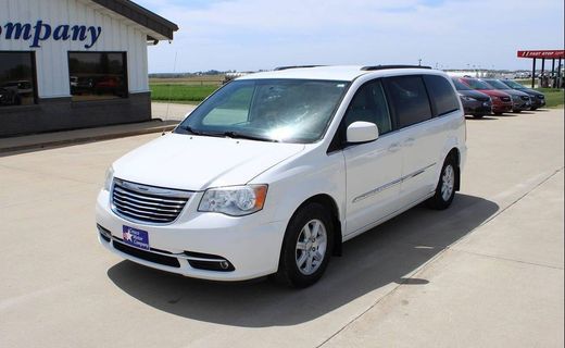 2013 Chrysler Town AND Country Touring