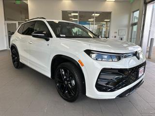 2026 Volkswagen Tiguan 4MOTION SE Black