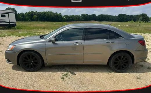 2013 Chrysler 200 Touring